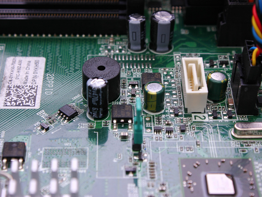 電解コンデンサー